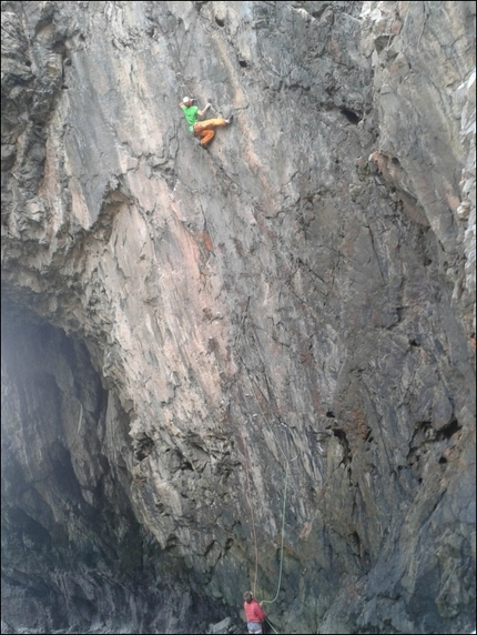 Neil Mawson makes first ascent of Choronzon E10 7a in Wales