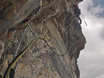 Kristallwand, Kirchkogel - Hansjörg Auer durante la prima salita di The Music of Hope (7a, A1, 500m), aperta assieme a Gerri Fiegl il 09/09/2014 sulla Kristallwand, Kirchkogel, Austria.