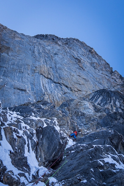 Kristallwand, Kirchkogel - David Lama durante la primo tentativo nel gennaio 2014 insieme a Hansjörg Auer su The Music of Hope (7a, A1, 500m), Kristallwand, Kirchkogel, Austria.