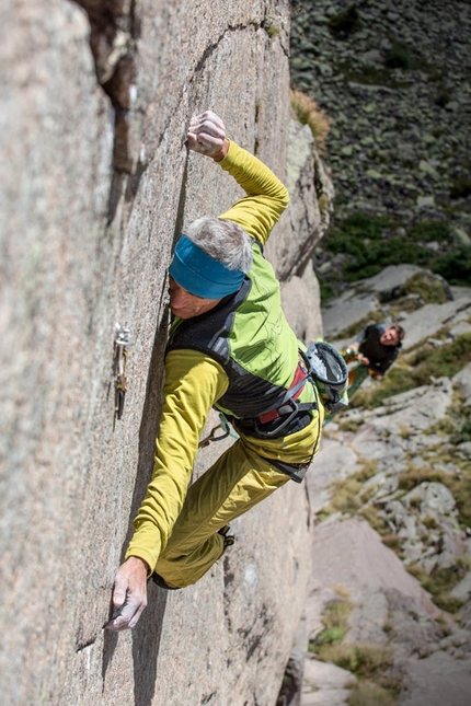 Pinne gialle - Tognazza, Dolomites - Manolo climbing Pinne Gialle (Tognazza, Passo Rolle, Dolomites)