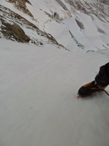 Grandes Jorasses, Monte Bianco - Philipp Angelo e la solitaria della via dei Polacchi, Grandes Jorasses il 15/09/2014