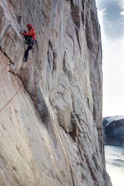 Greenland, Baffin Island - Climbing at Gibbs Fjord, Nicolas Favresse, Olivier Favresse, Ben Ditto and Sean Villanueva.