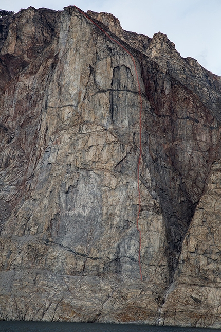 Greenland, Baffin Island - Baffin, east coast, Sam Ford Fjord, Lurking Tower: Up the Creek without a Paddle (E5 6a , 5.11+, 500m, Sean Villaneuva, Ben Ditto 15-16/08/2014)