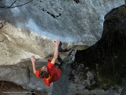 Cresciano, il paradiso del boulder in Svizzera