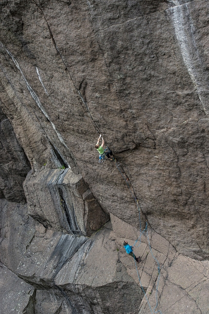 Profilveggen free climb in Norway by Erik Massih and Crister Jansson