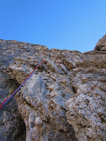 Val Montanaia, Dolomiti - Durante l'apertura di Solo mostri al Perugini (175m, VI+, Roberto Conti, Stefano Manesta, Gabriele Tonelli 28/09/2014), Val Montanaia, Dolomiti Friulane