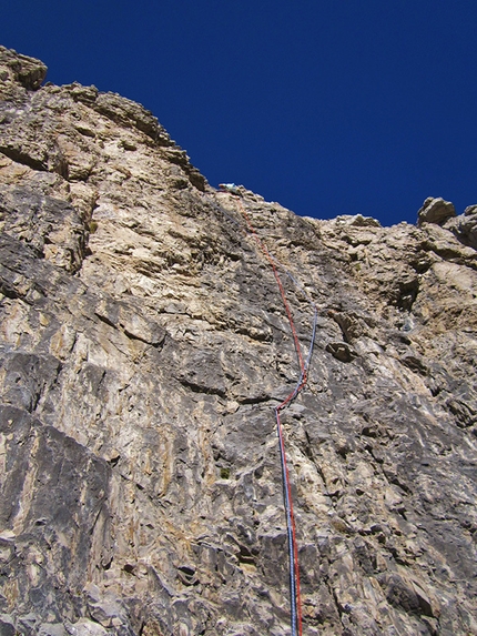 Val Montanaia, Dolomiti - Durante l'apertura di Solo mostri al Perugini (175m, VI+, Roberto Conti, Stefano Manesta, Gabriele Tonelli 28/09/2014), Val Montanaia, Dolomiti Friulane