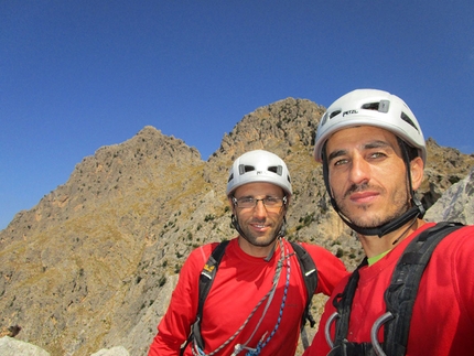 Pizzo Lungo, Monti di Calamigna, Sicilia - Massimo Flaccavento e David Gallo in vetta al Pizzo Lungo (Monti di Calamigna) Sicilia