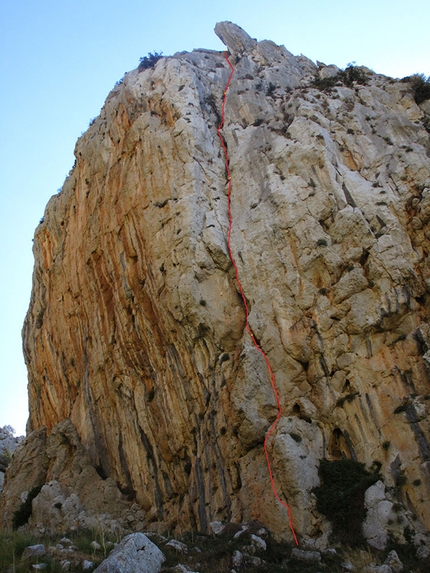 Pizzo Lungo, Monti di Calamigna, Sicilia - Il tracciato di Leggende di paese (110m, VII- max, V obblig, Massimo Flaccavento, David Gallo 30/09/2014),  Pizzo Lungo (Monti di Calamigna) Sicilia