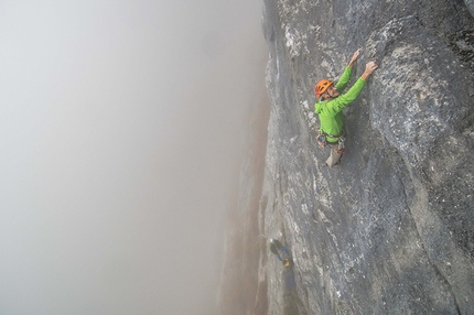 Happy Ledge, Val Trementina, Paganella - Nicola Sartori sul secondo tiro di 7a+