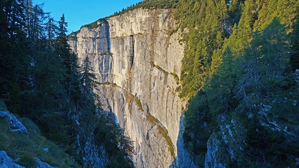 Happy Ledge, Val Trementina, Paganella - Val Trementina in autumn