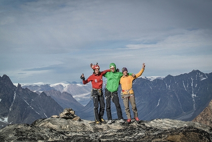 Climbing on Greenland's Sharks Tooth: the film featuring Matteo Della Bordella, Silvan Schüpbach, Christian Ledergerber