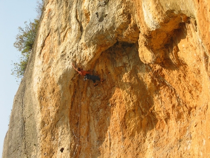 Lumignano - Michele Guerini sale 'Arco d'Oro' 7c, Lumignano