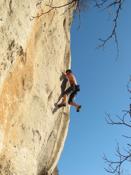 Lumignano - Pietro dal Prà danza sul 'Mago della Propoli' 7c+, Lumignano