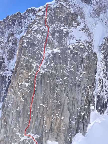 Combe Maudit, Monte Bianco - An...ice surprise di Enrico Bonino, Giulia Venturelli, Combe Maudit, Monte Bianco.