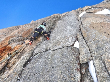 Combe Maudit, Monte Bianco - Secondo tiro, primo tentativo di An...ice surprise di Enrico Bonino, Giulia Venturelli, Combe Maudit, Monte Bianco.