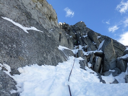 Monte Nero, Presanella - Su L8 durante l'apertura di Clean Climb (480m, IV/M4+, Giovanni Ghezzi, Demis Lorenzi, 02/11/2014), Monte Nero, Presanella