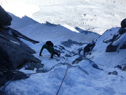 Monte Nero, Presanella - Sul quinto tiro di Clean Climb (480m, IV/M4+, Giovanni Ghezzi, Demis Lorenzi, 02/11/2014), Monte Nero, Presanella