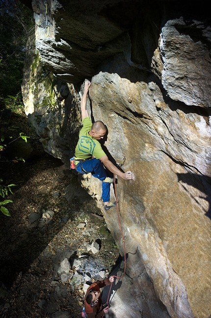 Val Chiavenna, Mezzera - Io pompo nelle casse 8a+ at Mezzera