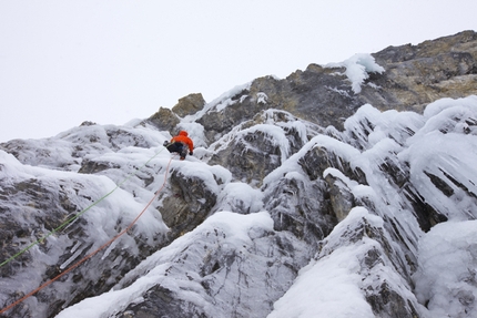 The Plum, difficult new trad mixed route in Canada by Jon Walsh and Marc-Andre Leclerc