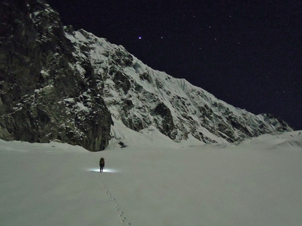 Chugimago (Chukyima Go), Nepal - Domen Kastelic, Sam Hennessey - Early morning approach to the West face