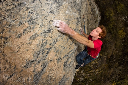 Gabriele Moroni - Gabriele Moroni climbing Goldrake 9a+, Cornalba, in 2012