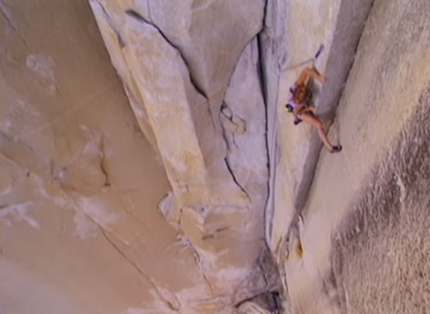 Lynn Hill - Lynn Hill sul tiro Changing Corners di The Nose, El Capitan, Yosemite