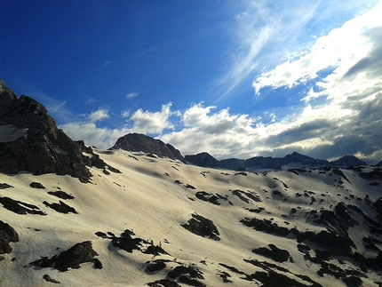 Monte Robon, Alpi Giulie, Andrea Polo, Gabriele Gorobey - Liberi di scegliere, Monte Robon: panorama verso catena montuosa del M. Canin