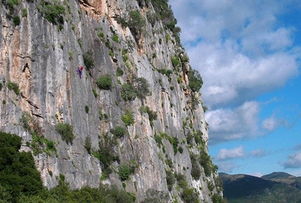 Climbing in Sardinia news: developments at Oliena and Domusnovas and the multi-pitch Malala Day