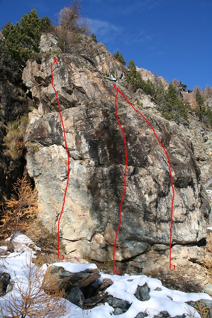 Shampoo Dry, drytooling in Valle d'Aosta - Settore Masso, Shampoo Dry, Champorcher, Valle d'Aosta