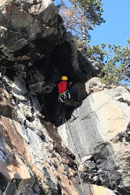 Shampoo Dry, drytooling in Valle d'Aosta - Drytooling at Shampoo Dry, Champorcher, Valle d'Aosta