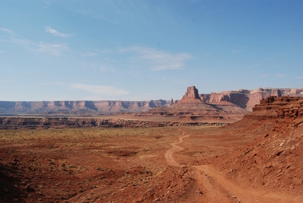 Desert Sandstone Climbing Trip #4 - Capitol Reef, Goosenecks, Dead Horse, Canyonlands - Airport Tower