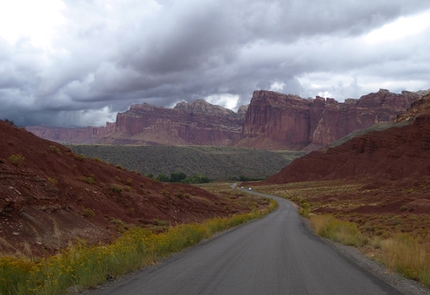 Desert Sandstone Climbing Trip #4 - Capitol Reef, Goosenecks, Dead Horse, Canyonlands - Capitol Reef