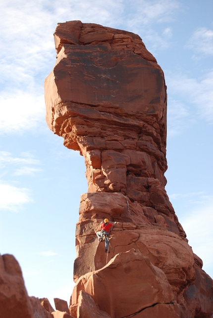 Desert Sandstone Climbing Trip #4 - Capitol Reef, Goosenecks, Dead Horse, Canyonlands - Su Washer Woman