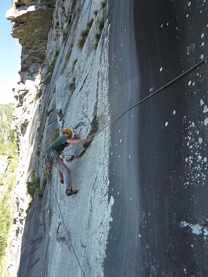 The quest for adventure: Tobias Wolf and Stephan Isensee