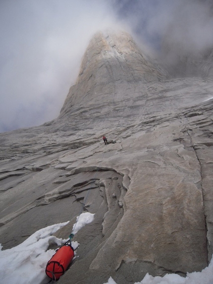 Free South Africa sulle Torri del Paine in Patagonia, il video di Favresse, Villanueva, Ditto