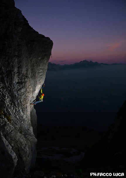 Stortoland, Monte Dolada, Alpago - Enrico De Nard 'Thunder' climbing Photoshooting at Stortoland