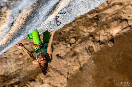 Mina Markovic onsights 8b+ at Oliana