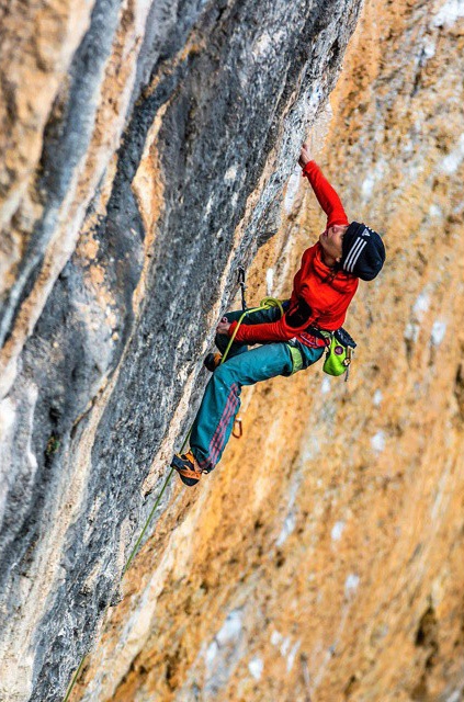 Mina Markovič - Mina Markovic climbing her first 8c, Fish Eye at Oliana in Spain