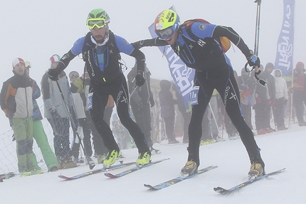 Campionati italiani di sci alpinismo 2015 - Il cambio da Damiano Lenzi e Robert Antonioli