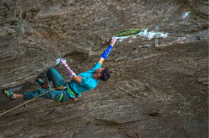 Red River Gorge, Kentucky, USA - Enrico Veronese attempting Thug Life 5.13d, Red River Gorge