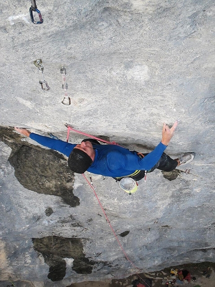 Toni Lamprecht - Toni Lamprecht libera Black Flag 8c+/9a, Rockywand, Kochel, Germania