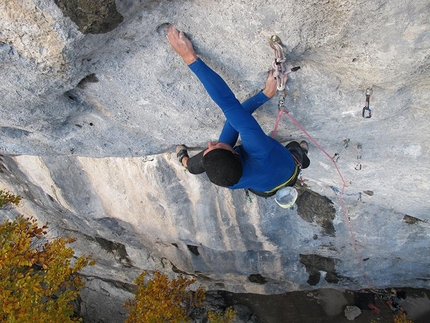 Toni Lamprecht - Toni Lamprecht libera Black Flag 8c+/9a, Rockywand, Kochel, Germania