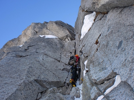 Monte Nero, Presanella - Wind of Change: terzo tiro - il bel diedro del tiro chiave