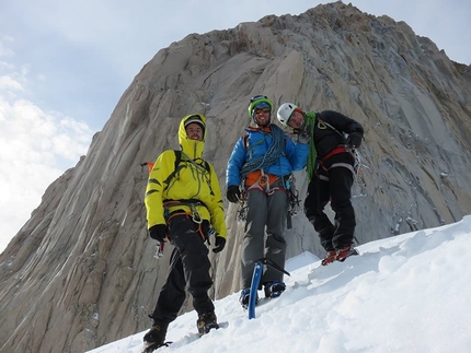 Patagonia: Aguja Poincenot & Fitz Roy climbed by Corrado Pesce, Pierre Labbre and Damien Tomasi