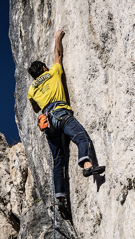 Cornalba - Tiziano Asperti climbing Feedback 8b, Cornalba