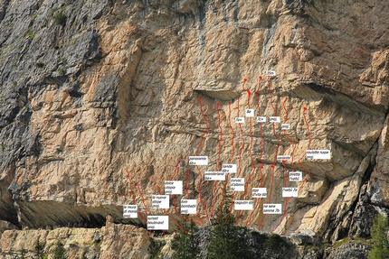 Sas de Dlacia (Val Badia, Dolomites) - The crag Sas de Dlacia