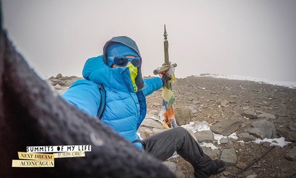 Kilian Jornet Burgada - Kilian Jornet Burgada in cima all'Aconcagua (6962m) il 19 dicembre 2014, prima del record di velocità