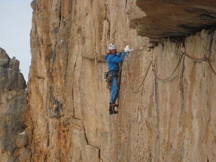 Simon Gietl and Adam Holzknecht make first winter ascent of Wüstenblume, Sass de la Crusc, Dolomites