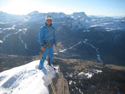 Wüstenblume, Sass de la Crusc, Simon Gietl, Adam Holzknecht - Simon Gietl durante l'invernale di Wüstenblume, Sass de la Crusc, Dolomiti, effettuata il 22-23/12/2014 insieme a Adam Holzknecht.